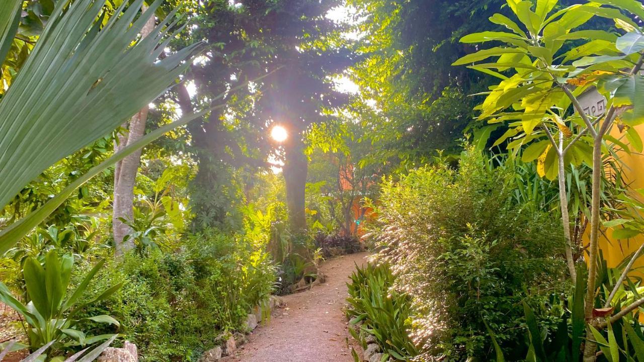 Gardenhotel Macan Che B&B Izamal Exterior photo
