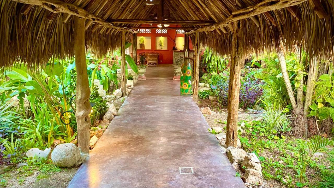 Gardenhotel Macan Che B&B Izamal Exterior photo